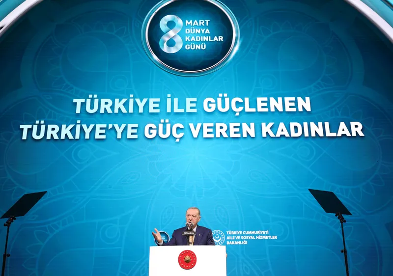 Başkan Erdoğan "Türkiye ile Güçlenen, Türkiye'ye Güç Veren Kadınlar Programı"nda konuştu | Ekrem İmamoğlu'nun kadınları hedef alan sözlerine tepki-5