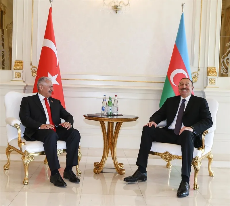 azerbaycan-cumhurbaskani-aliyev-binali-yildirimi-kabul-etti-turkiye-azerbaycan-iliskileri-masada-1710363146315.jpeg