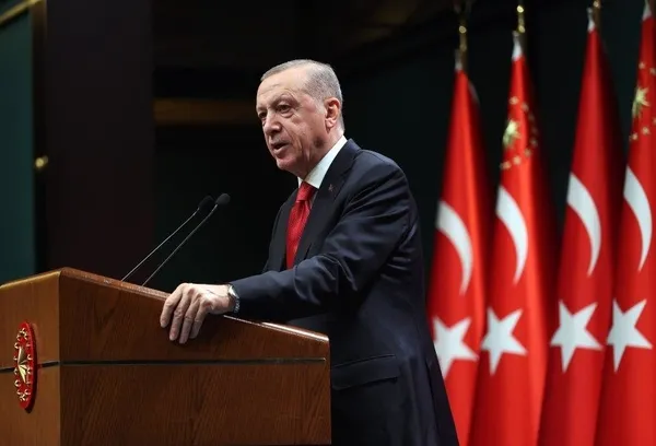 baskan-erdogan-kabine-toplantisi-sonrasi-carpici-mesajlar-verdi-cevreci-gorunumlu-marjinallere-aldirmiyoruz-1691445884897.jpeg Başkan Erdoğan Kabine toplantısı sonrası çarpıcı mesajlar: Çevreci görünümlü marjinallere aldırmıyoruz-4