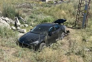 Ağrı’da iki araç birbirine girdi