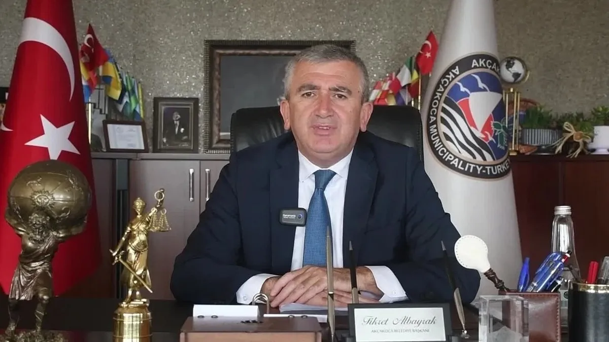 duzcede-milyonluk-iskan-vurgunu-chpli-fikret-albayrak-gozaltinda-1779451666752.jpeg Düzce'de milyonluk iskan vurgunu: CHP’li Fikret Albayrak gözaltında-5