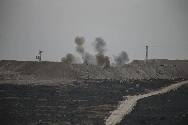 Türk jetleri bomba yağdırdı! Patlama sesleri Türkiye'den duyuldu-4