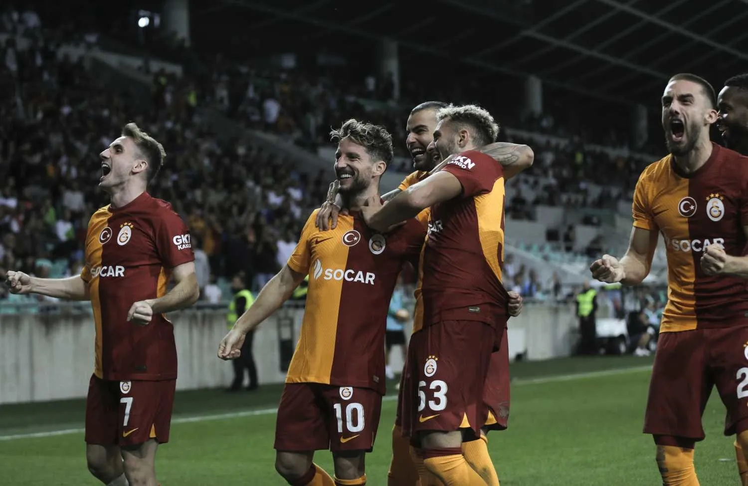 Galatasaray'da 11 ayrılık birden! Yıldızlar tek tek yolcu - 25