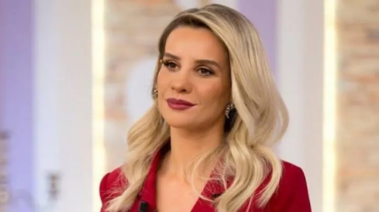 Ünlülerden Leyla Aydemir paylaşımı - 5