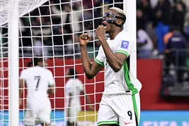 Victor Osimhen sakatlandı! Galatasaray'a büyük şok