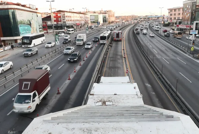 Beşyol Durağı’nda bitmek bilmeyen çalışma