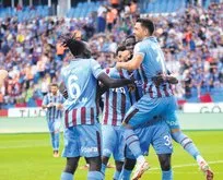Trabzonspor iç sahada başarılı bir performans ortaya koyuyor! Nenad Bjelica yönetiminde 6 galibiyet ile 2.5 puan ortalaması...