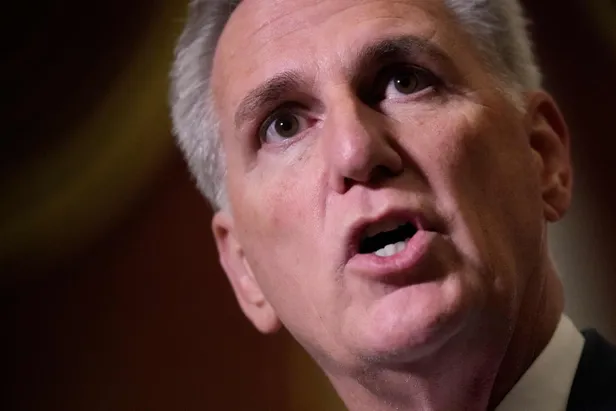 abdde-butce-krizi-cozulemedi-hukumetin-kapanmasina-saatler-kaldi-son-10-yilda-dorduncu-kapanma-1696072657353.jpg Amerika uzatmaları oynuyor: 45 gün daha! ABD Başkanı Biden hükümetin kapanmasını önleyecek geçici bütçe tasarısını onayladı-8