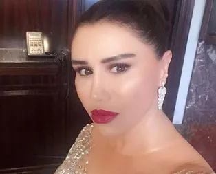 Şarkıcı Ceylan isyan etti: Benzetilmediğim kişi kalmadı, ben Ceyloum! İşte binbir surat Ceylanın son hali