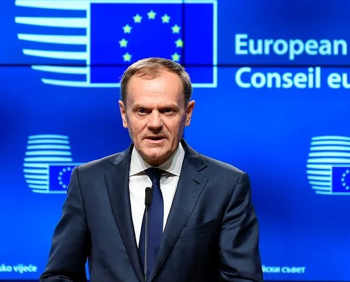 AB Konseyi Başkanı Tusk tekrar başkan seçildi