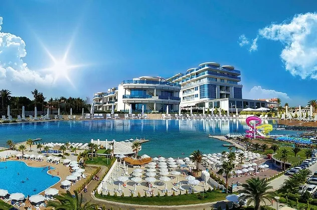 Koronavirüsle mücadele kapsamında kapatılan restoran ve otellerin açılış tarihi belirlendi