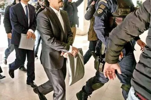 İstikşafi görüşmeler öncesi Atina’dan sürpriz operasyon: 5 FETÖ’cüye gözaltı