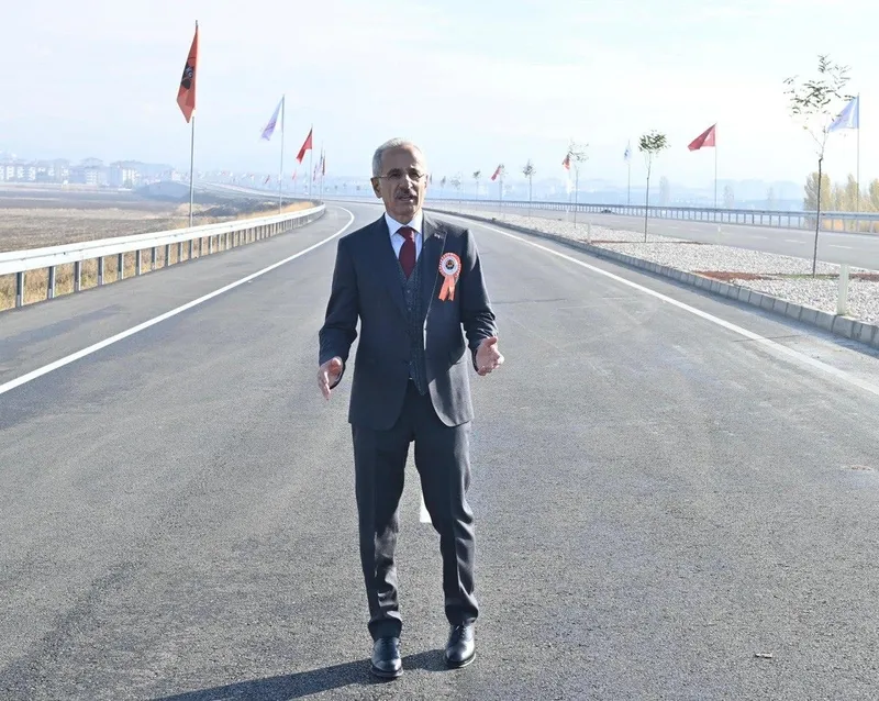 Bakan Abdulkadir Uraloğlu duyurdu: Tünel, köprü ve otoyol geçiş ödemeleri e-Devlet üzerinden yapılabilecek-3