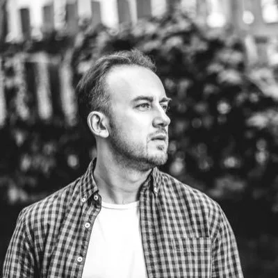 ibb-sehir-tiyatrosu-oyuncusu-ugur-arda-aydin-cinsel-taciz-sucundan-hapis-cezasina-carptirildi-goruntu-alan-muhabire-saldirdi-1632238420856.jpg İBB Şehir Tiyatrosu oyuncusu Uğur Arda Aydın "cinsel taciz" suçundan hapis cezasına çarptırıldı! Görüntü alan muhabire saldırdı-3