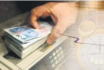 Türk Lirası’na geçiş hız kesmiyor