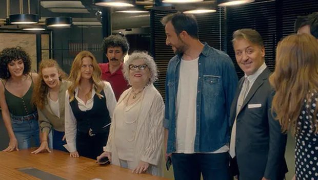 Menajerimi Ara dizisinde sular durulmuyor, ayrılıktan başka kalmadı! Ahsen Eroğlu ve Deniz Can Aktaş Star TV'ye...-5