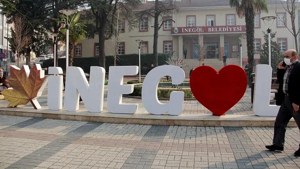 turkiyenin-il-sayisi-artiyor-ilk-sinyal-verildi-iste-100-yilda-100-il-hangi-ilceler-il-olacak-iste-aday-ilcele-1686822546962.jpg İL OLACAK İLÇELER LİSTESİ 2023 | Hangi ilçeler il olacak? Türkiye'de il sayısı 100'e mi çıkacak?-9