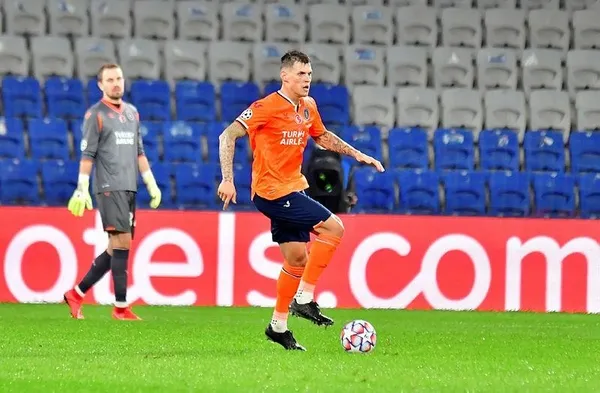 Başakşehir Manchester United’ı yıktı! Tarih yazdı-3