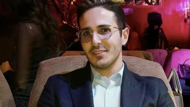 simon-leviev-kimdir-kac-yasinda-nereli-the-tinder-swindler-tinder-avcisi-belgeseli-gercek-mi-tinder-avcisi-sim-1644412914511.jpg Simon Leviev kimdir, kaç yaşında, nereli? The Tinder Swindler (Tinder Avcısı) belgeseli gerçek mi? Tinder Avcısı Simon Leviev instagram hesabı ne?-6
