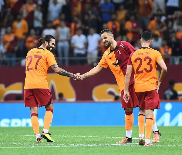 galatasarayda-carpici-istatistik-seferovic-mertens-ve-icardi-hepsi-sifir-cekti-1664958823068.jpg Galatasaray'da çarpıcı istatistik! Seferovic, Mertens ve Icardi! Hepsi "sıfır" çekti-3