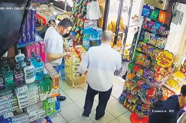 Taksi almak isteyen vatandaşı dolandırmaya çalışan dolandırıcının planı elinde patladı