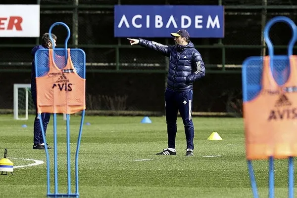 Fenerbahçe yönetimi harekete geçti: Erol Bulut dönemi bitiyor