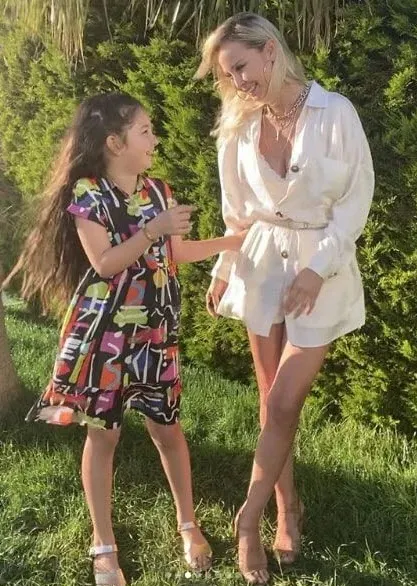 İbrahim Tatlıses'in eski eşi Ayşegül Yıldız süper miniyi çekti sezonu bomba gibi açtı! Kızı Elif Ada'nın annesinden Instagram'da şov-7