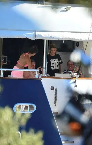 90’lık Kemal Gülman’ı 60 yaş küçük sevgilisiyle yakalandı, oğlu Aslan'dan büyük tepki geldi