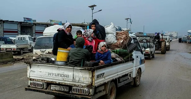 Son dakika: Esed'in saldırıları nedeniyle 36 bin sivil daha Türkiye sınırı yakınlarına göç etti