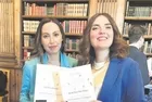 Berrak Pınar Uluer ve Selin Helvacıoğlu İsveç Kralı Gustaf'tan diploma aldı!