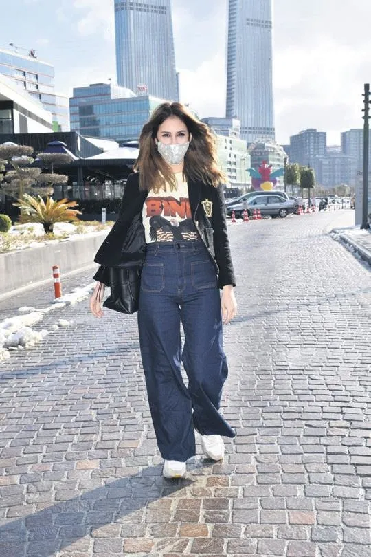 Atv'nin Akıncı dizisinin yıldızı Şükrü Özyıldız’ın fanlarından tatlı jest-4