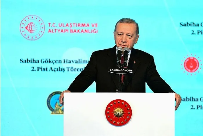Başkan Erdoğan'dan Türkiye'nin en büyük ikinci pistinin açılışında önemli açıklamalar-4