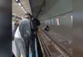Kadıköy metroda intihar girişimi kamerada