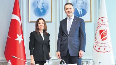 Bakan Bayraktar’dan TAKVİM’e özel açıklamalar: Hedef günlük 1 milyon varil üretim