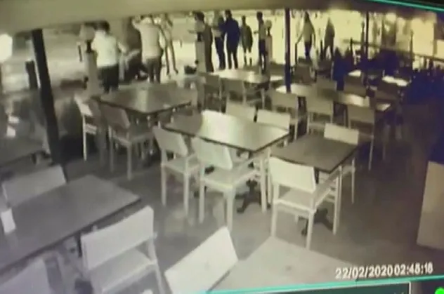 Son dakika: Kadıköy'deki Bağdat Caddesi'nde feci kaza! 3 kişi yaralandı