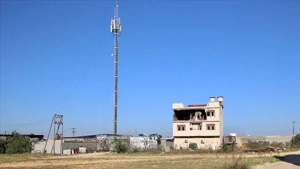 libyada-kritik-gelisme-ordu-hamza-askeri-kampini-hafterden-geri-aldi-1590231894369.jpg Libya'da kritik gelişme! Ordu Hamza Askeri Kampı'nı Hafter'den geri aldı-1