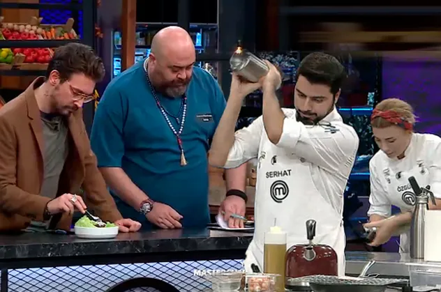 Masterchef 2020'nin ilk finalisti yıldız isim! Üçlü finale kalan ilk yarışmacı o ismi potaya gönderdi...