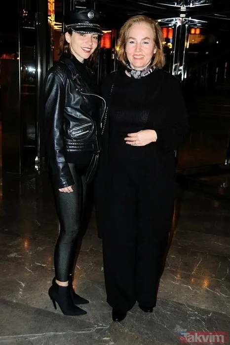 Şarkıcı Emrah ve oğlu Tayfun Engin Çolak arasında sular bir türlü durulmuyor 'Babam beni engelledi'! Survivor Tayfun... - 23