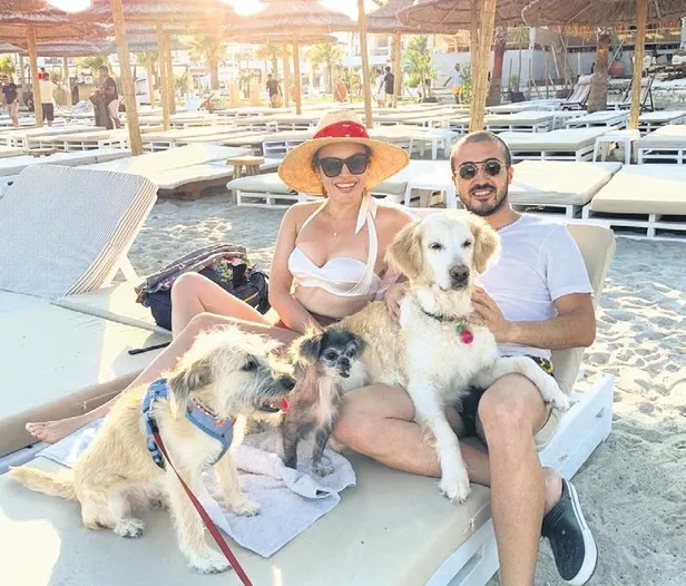 magandalar-alacatiyi-teksasa-cevirdi-1595287654939.jpeg İzmir'in Çeşme ilçesinde bu yaz skandallar bitmiyor! Magandalar Alaçatı’yı Teksas’a çevirdi-5