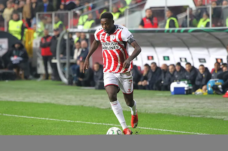 Fenerbahçe'den orta sahaya sürpriz! Veerman yerine o gelecek - 19