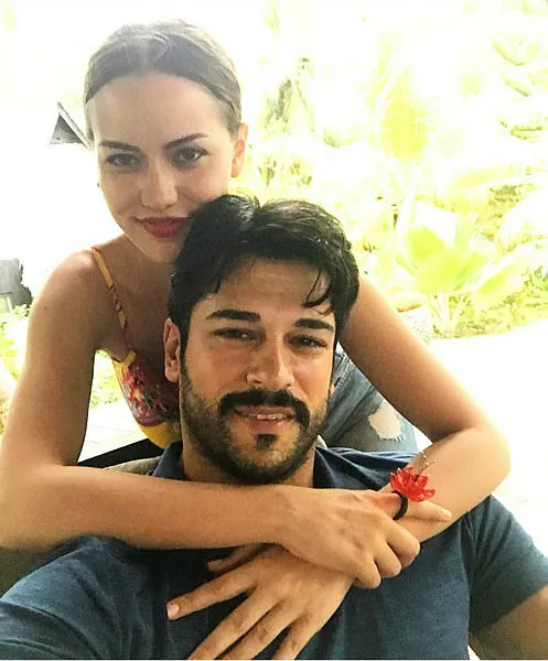 Burak Özçivit, hemoroid ameliyatı olacak-4