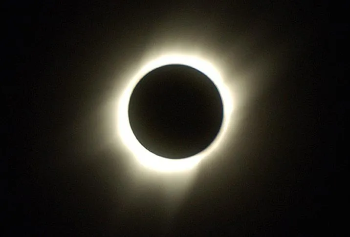 gunes-tutulmasi-ne-zaman-hangi-tarihte-gerceklesecek-2024-turkiyeden-izlenebilecek-mi-1707820553374.jpg Türkiye'den izlenebilecek mi? Güneş tutulması ne zaman, hangi tarihte gerçekleşecek 2024? Burçlara etkisi...-2