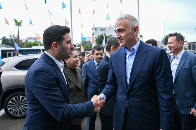 1774014158535.jpeg Bakan Ersoy Antalya'dan duyurdu: Turizmde 65 milyar dolarlık dev gelir hedefi!-7