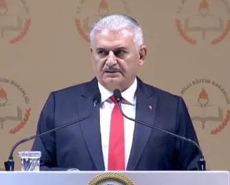 Yunanistan esprisi salonu kahkahaya boğdu