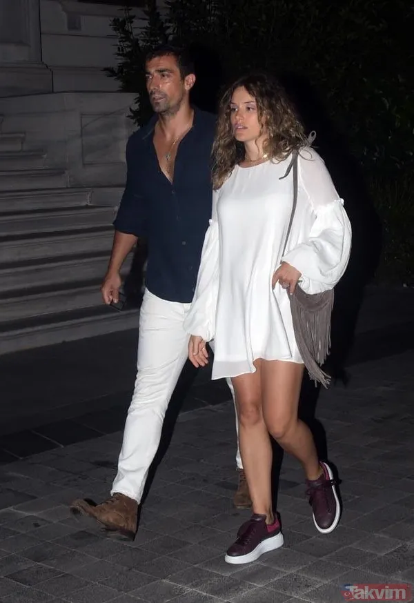 Kaderimin Oyunu’nun Mahir’i Sarp Apak’ın ‘koca saçlı yarim’ dediği eşi bakın kim! Duyan inanamadı meğer kendisi gibi ünlüymüş... - 23