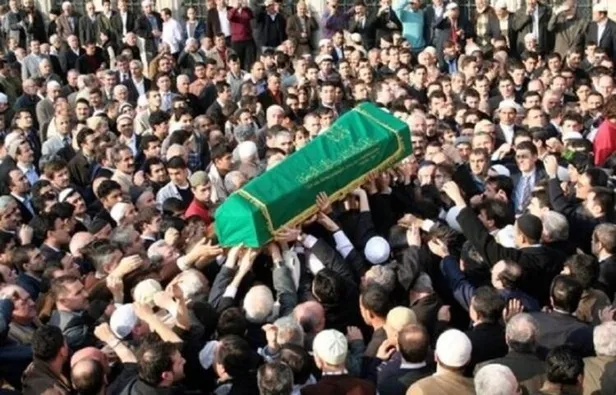 giyabi-cenaze-namazi-nedir-caiz-mi-giyabi-cenaze-namazi-ne-zaman-nasil-kilinir-giyabi-cenaze-namazina-nasil-ni-1676574875881.jpg Gıyabi cenaze namazı ne zaman, nasıl kılınır? Gıyabi cenaze namazı nedir, caiz mi? Gıyabi cenaze namazına nasıl niyet edilir?-3