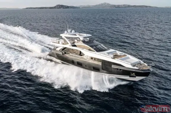 Uğruna 'at gübresi' yenen Cristiano Ronaldo yine yaptı yapacağını! Manchester United'ın yıldızının filosu çene yoruyor - 33