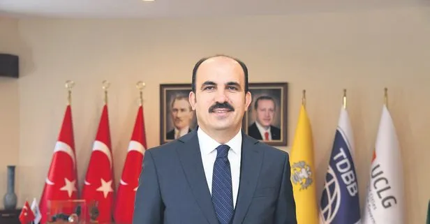 Konya Büyükşehir Belediye Başkanı Uğur İbrahim Altay gençleri üniversite eğitimi için Konya’ya davet etii