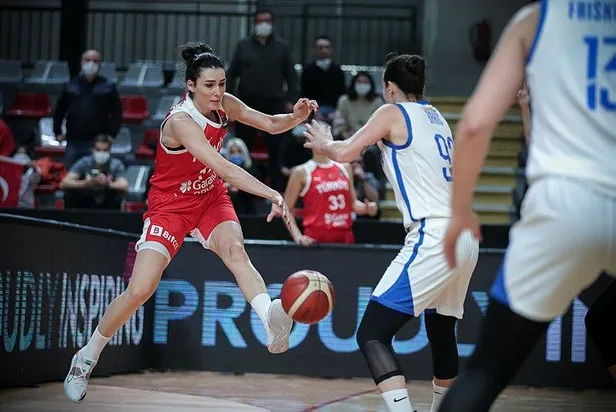 potanin-perileri-avrupa-basketbol-sampiyonasi-elemelerine-galibiyetle-basladi-slovenya-62-78-turkiye-mac-sonucu-1636660108548.jpeg Potanın Perileri, Avrupa Basketbol Şampiyonası Elemeleri'ne galibiyetle başladı! Slovenya 62-78 Türkiye | MAÇ SONUCU-2