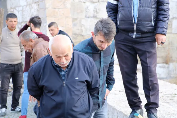 Sivas'ta tarihi medresenin altında 'gizli geçitler' bulundu! Haberi alan oraya koştu-2